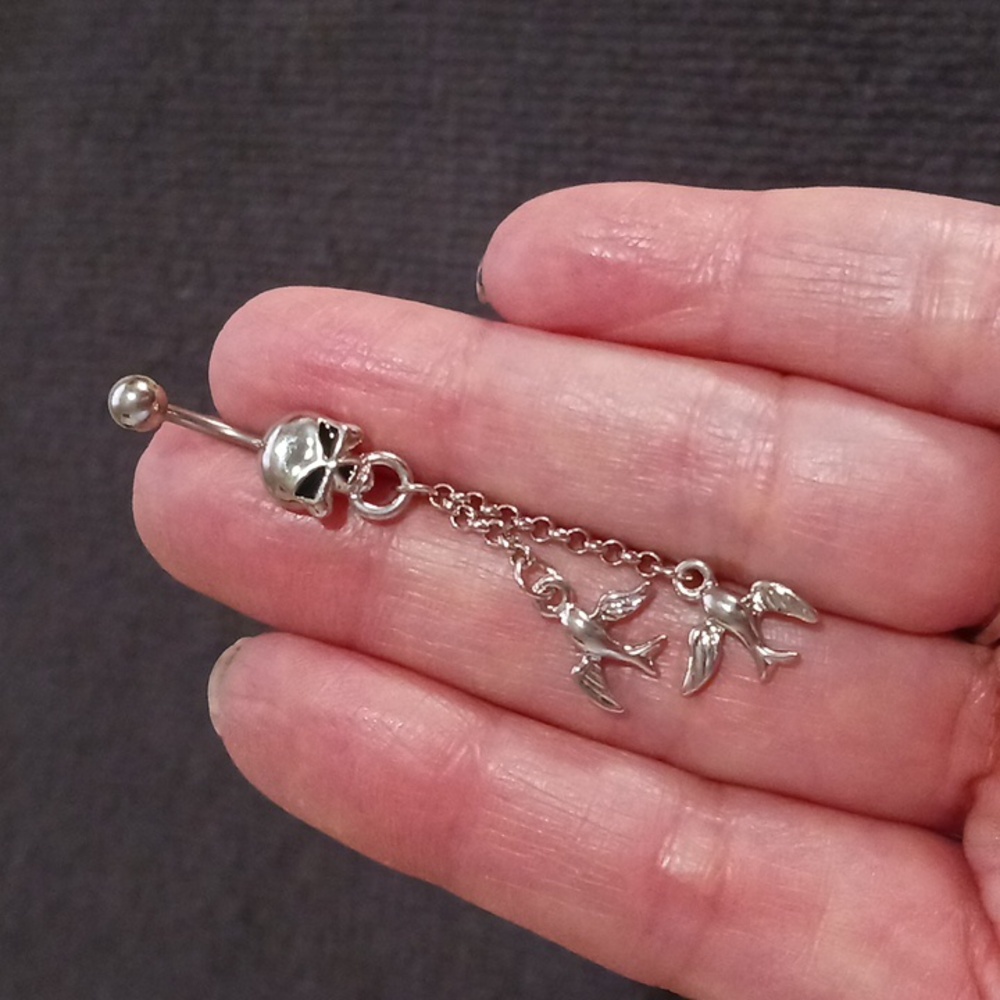 NWOT 2 Bellyrings & Spring green Star Hoops